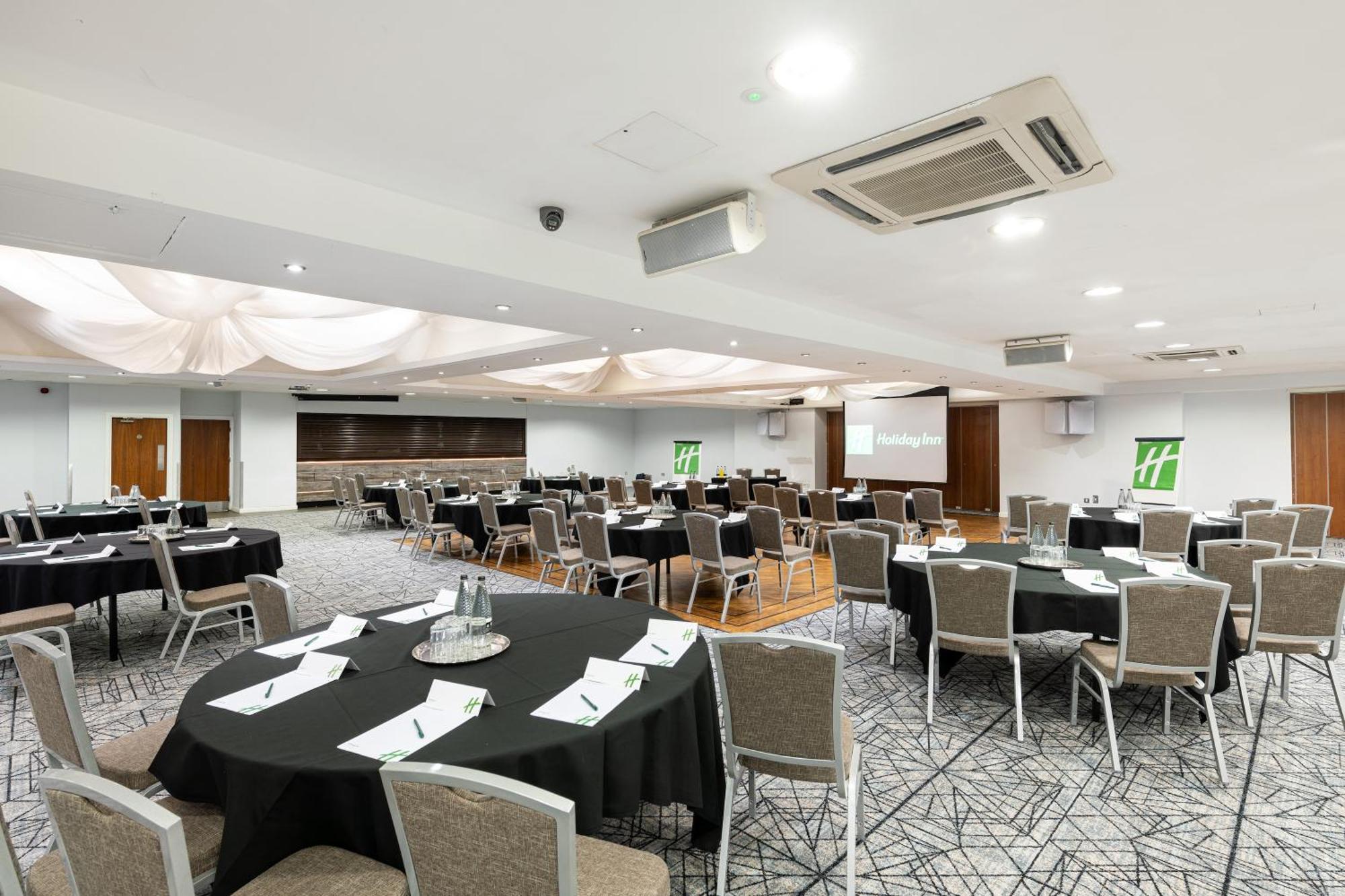 Holiday - - Oldham By Ihg Hotel Manchester