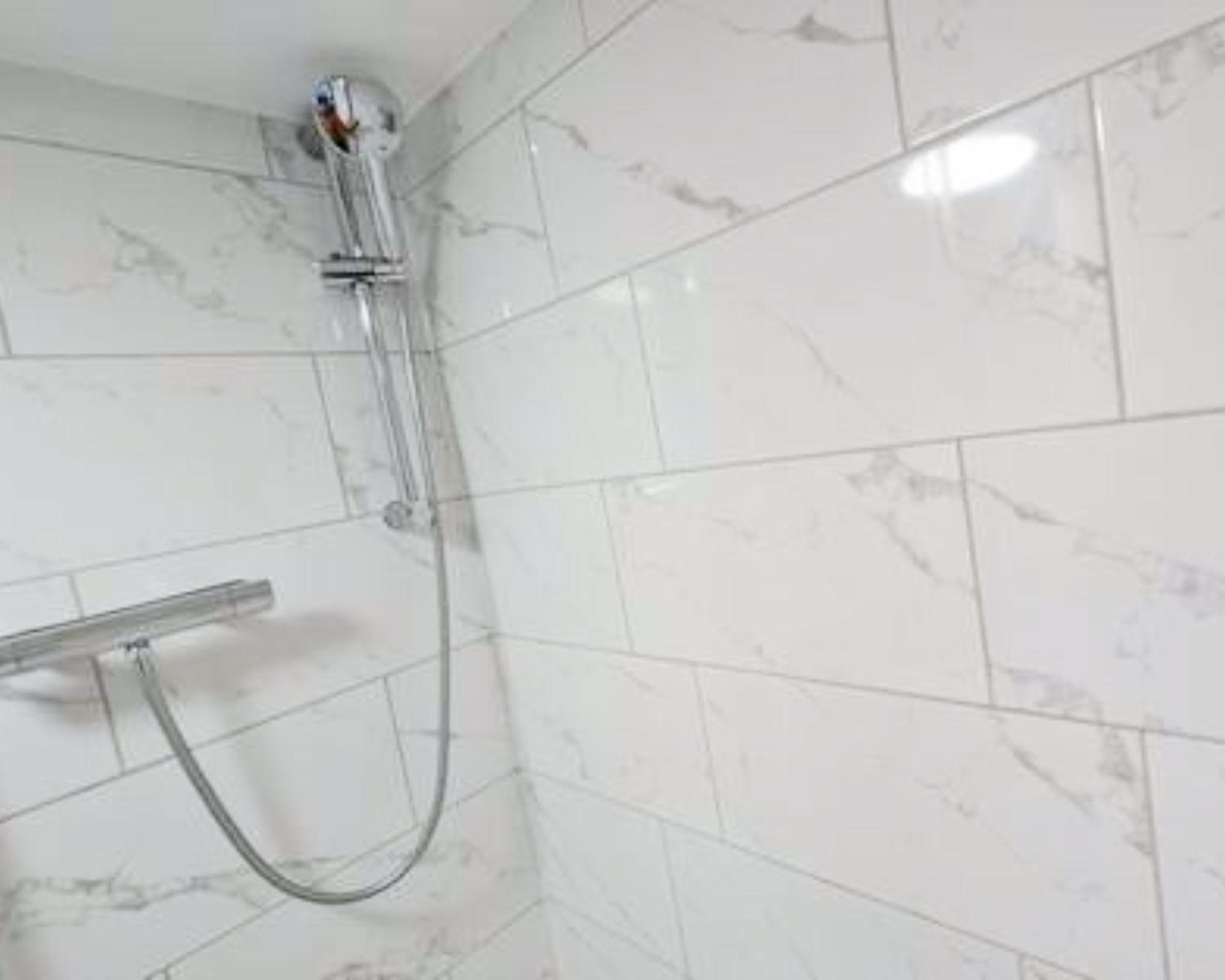 The Ruby Haven, Didsbury - 15mins To Airport - Opp The Christie's Nhs - Sleeps 5