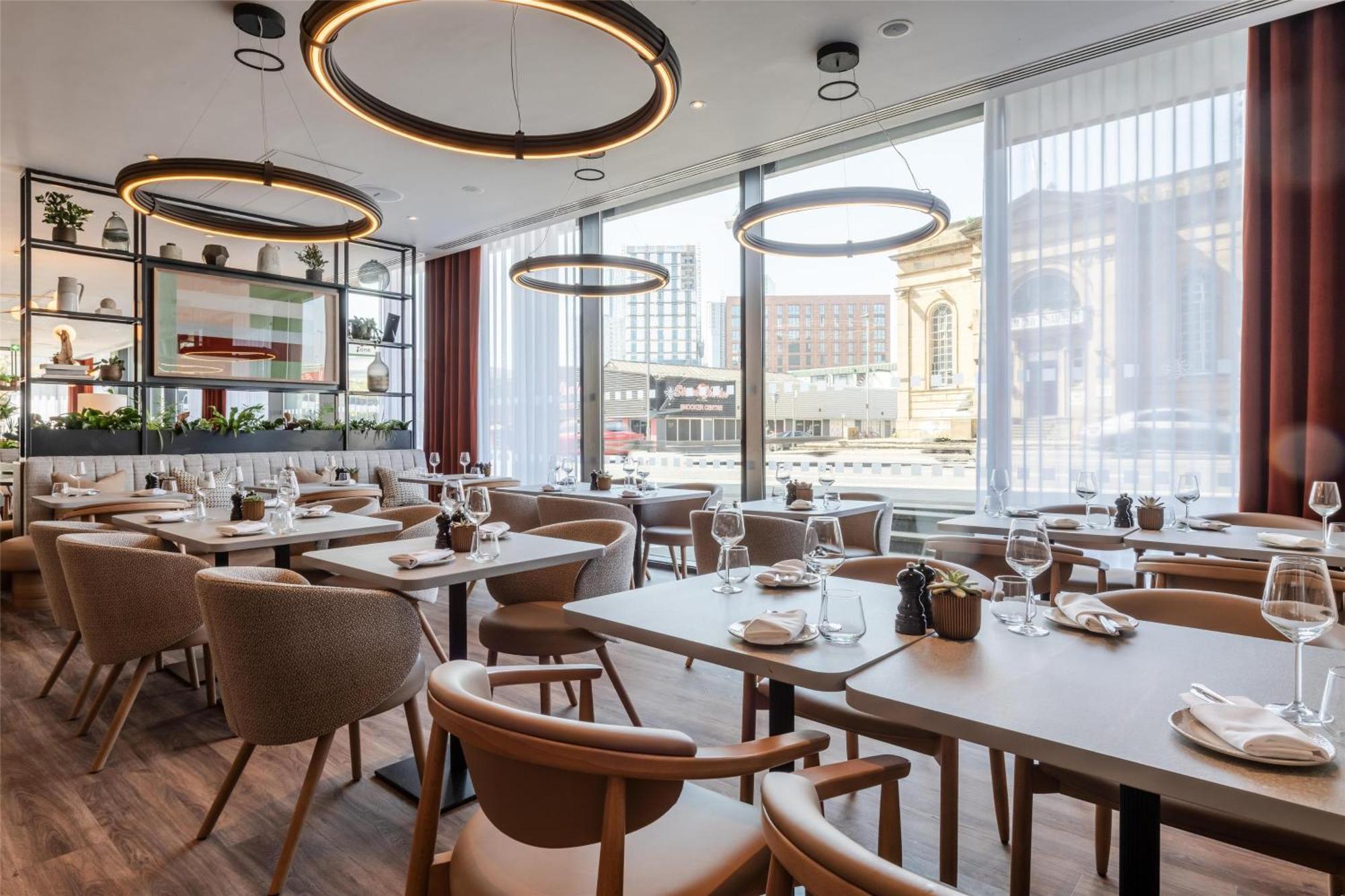 Radisson Hotel Manchester City Centre, A Verified Net Zero Hotel Hotel 4*