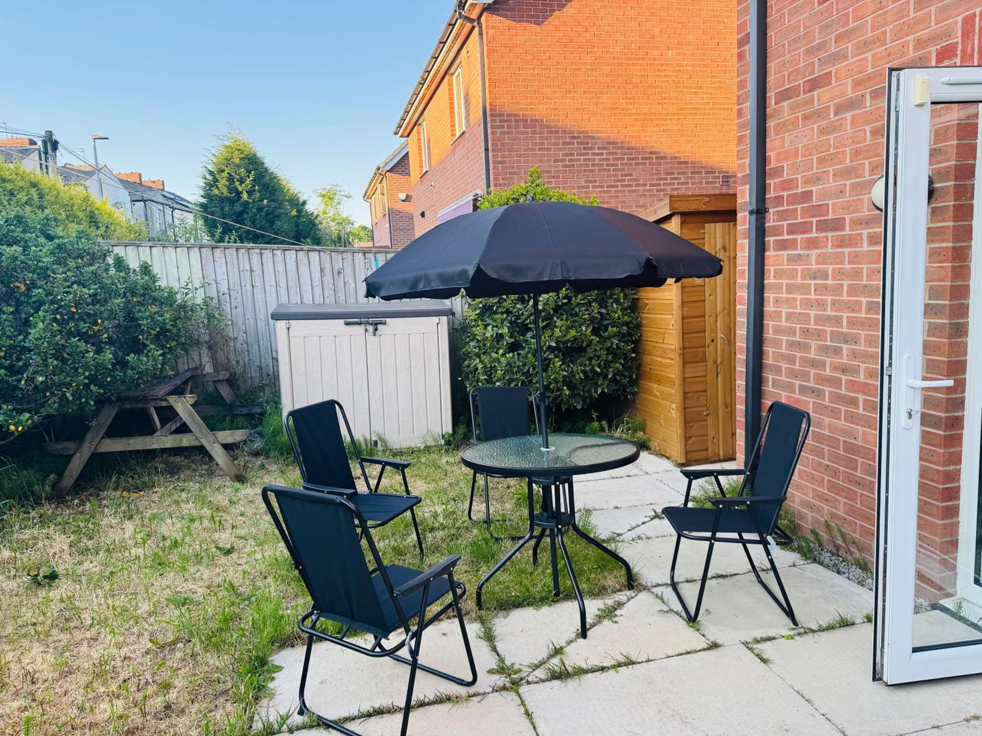 Large 3 Bed House Near Etihad And Coop Live Appartement