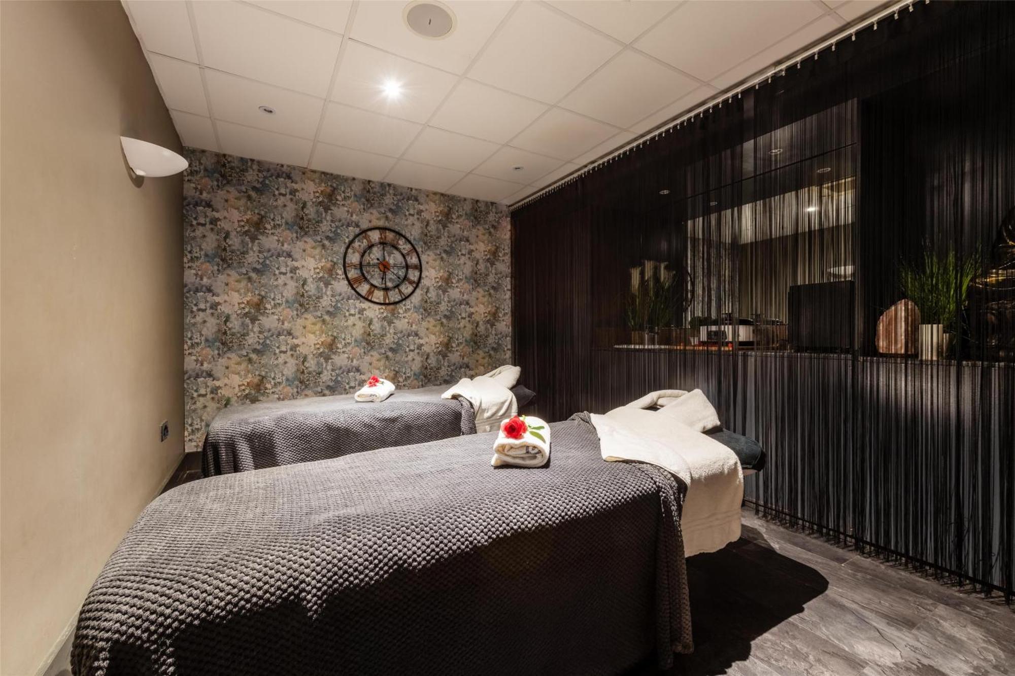 Radisson Hotel Manchester City Centre, A Verified Net Zero Hotel Hotel 4*