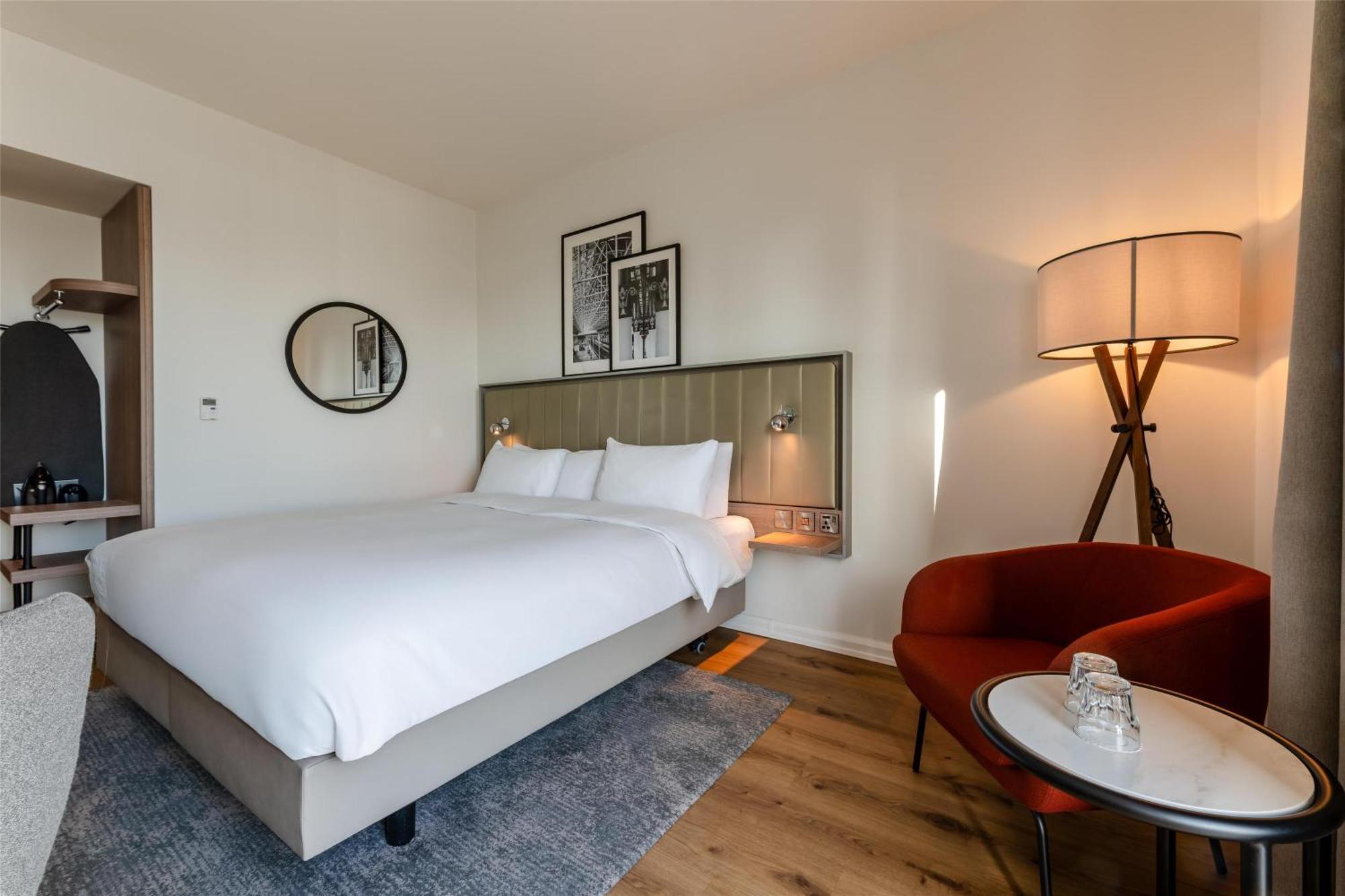 Radisson Hotel Manchester City Centre, A Verified Net Zero Hotel Hotel