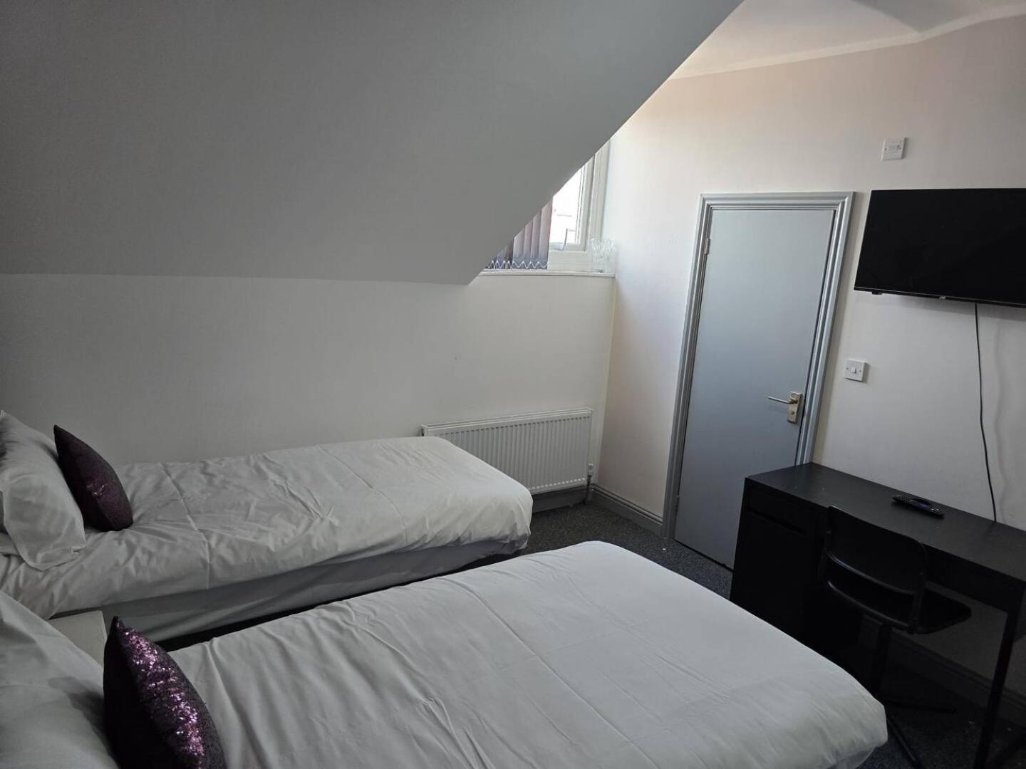 Holiday home Landcross Co-living - Private Self-cater Manchester