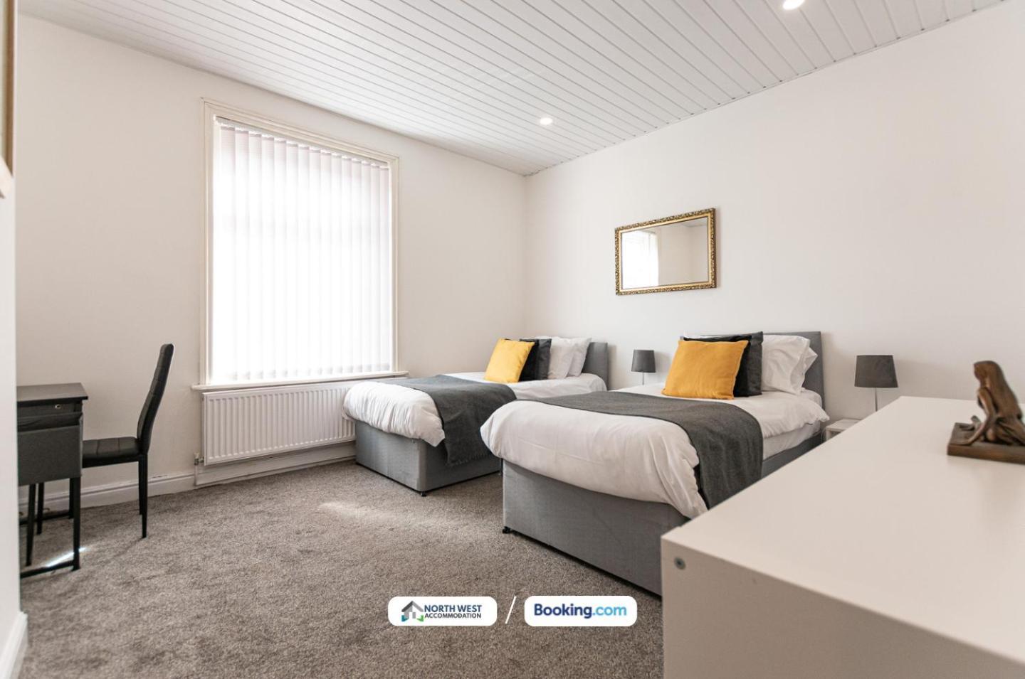Work 2br With Parking & Wifi