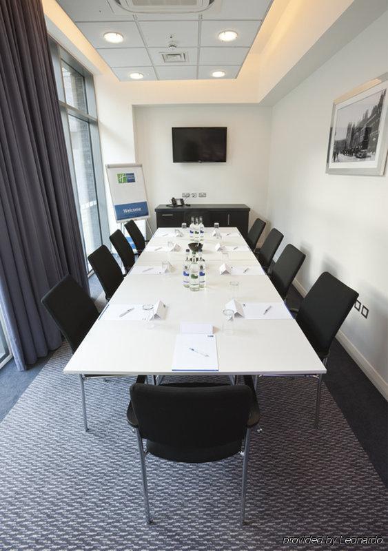Holiday Express City Centre Arena By Ihg