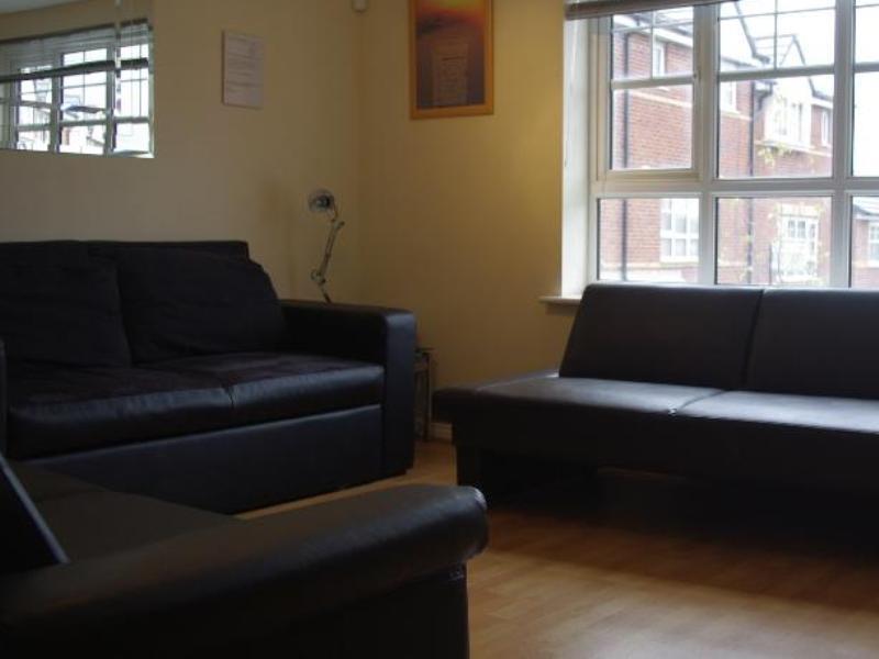 Guest house My-places Abbotsfield Court Townhouse 4 Manchester