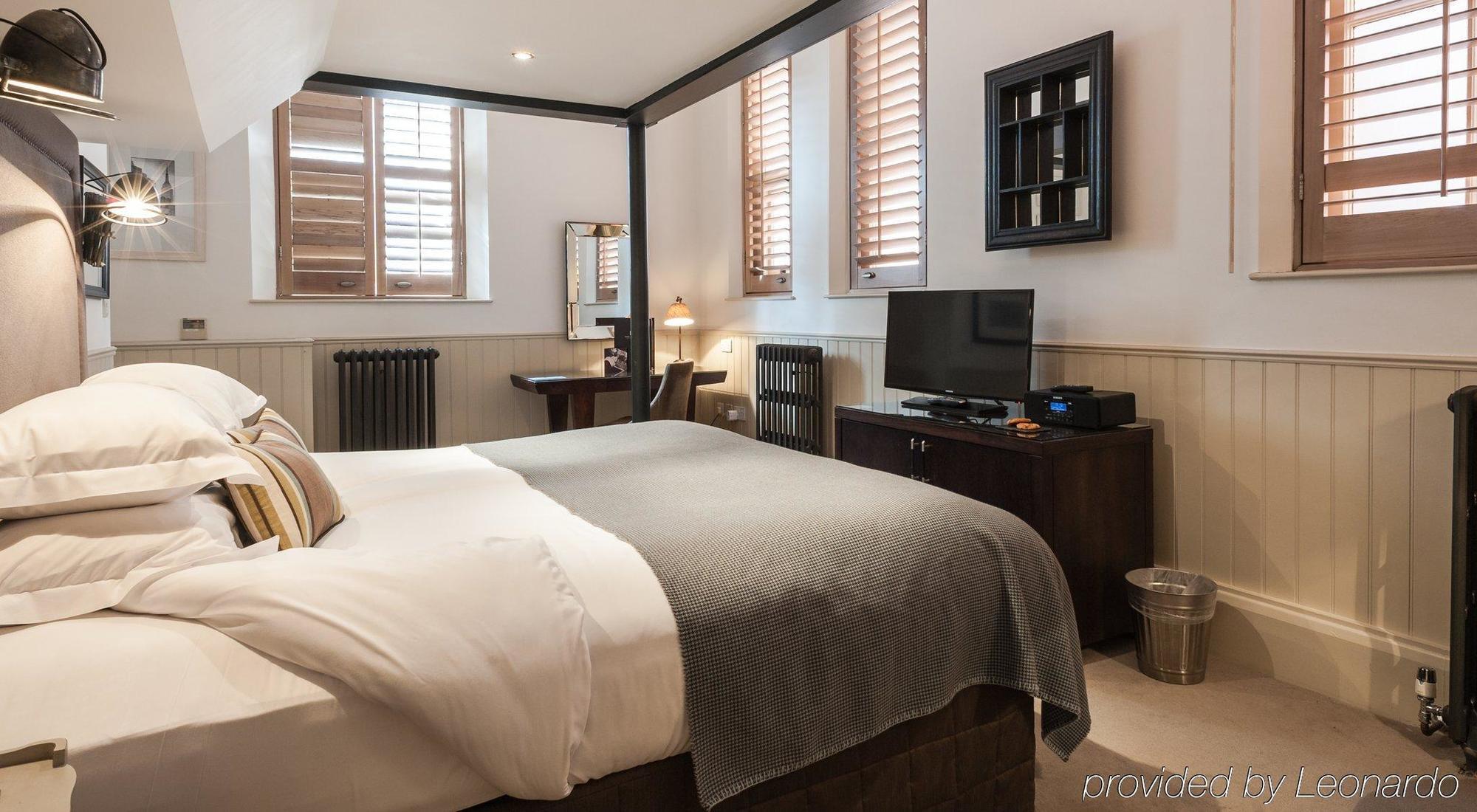 Hotel Great John Street 4*
