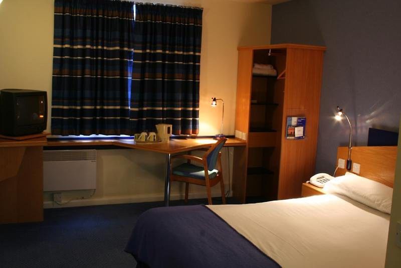 Hotel Express East By Ihg