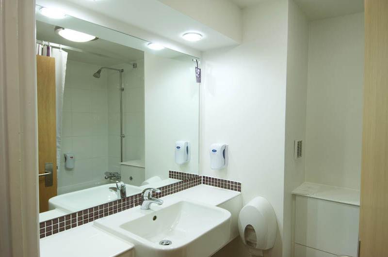 Premier Trafford Centre South 3* Manchester