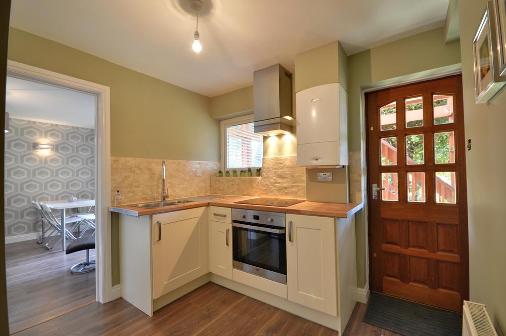 The Garden Apartment, Near Airport & *