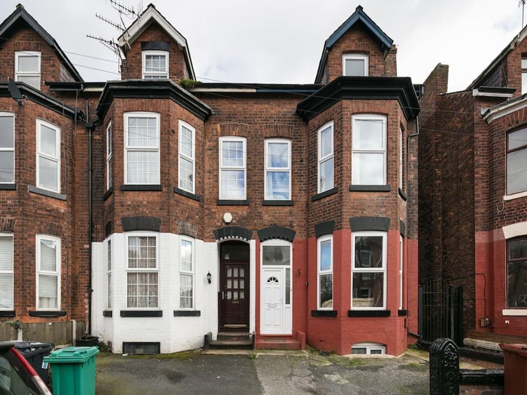 Chorlton Townhouse Holiday home *