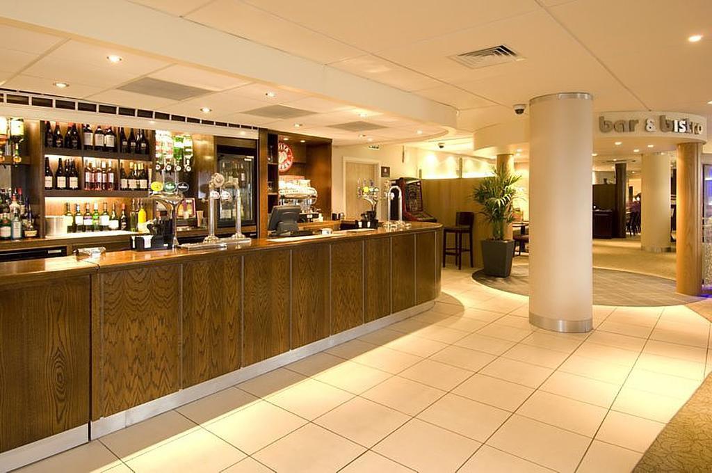 Hotel Premier Airport Runger Lane South 3*