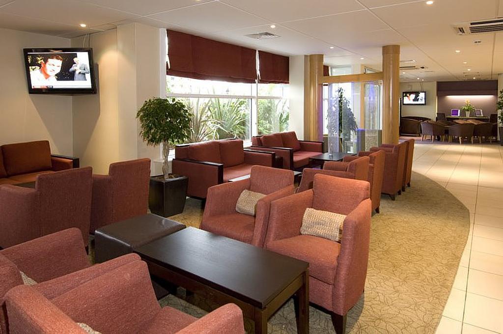 Premier Airport Runger Lane South 3*