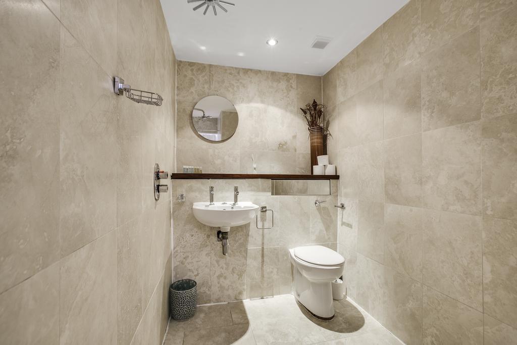 Express Building Apartment *