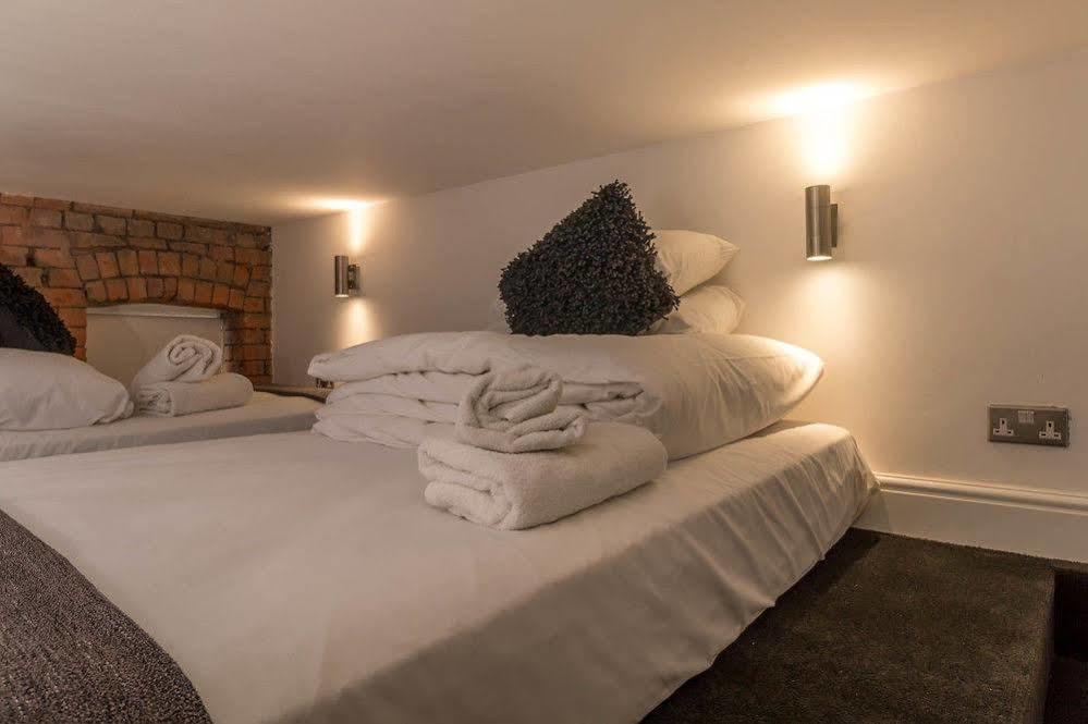 Arena Aparthotel