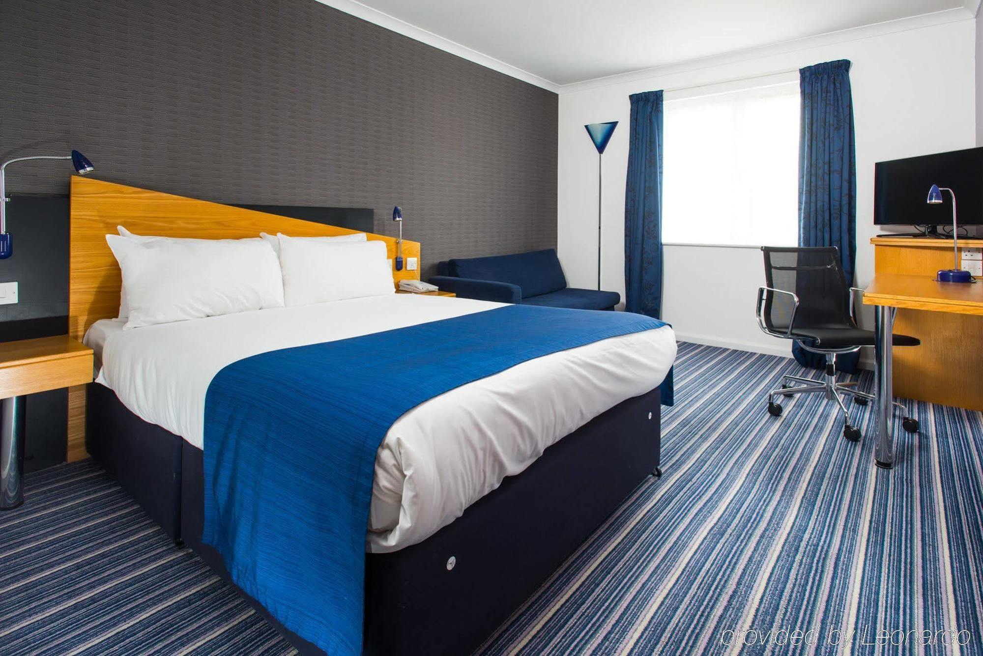 Express East By Ihg 3*