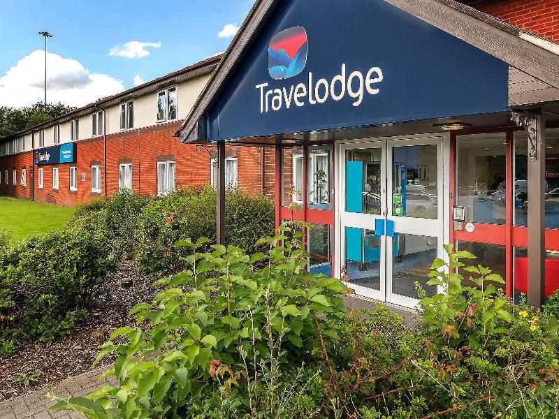 Travelodge Sportcity 3*