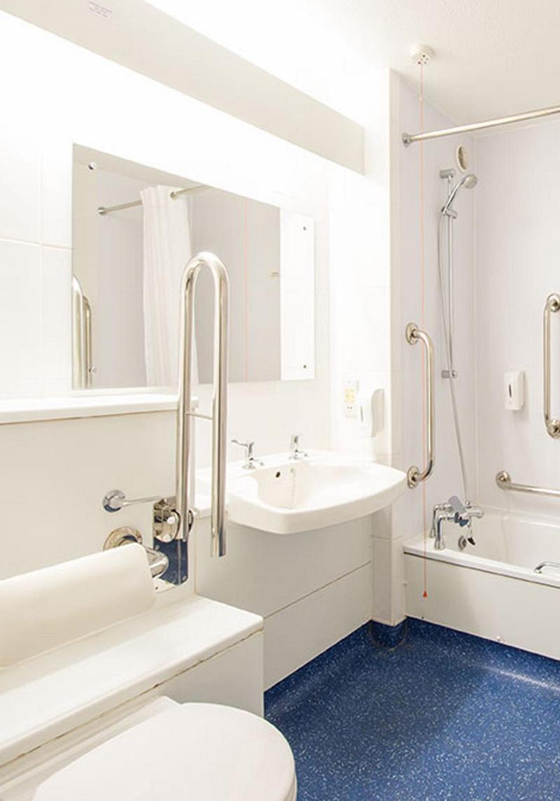 Travelodge Sportcity Hotel 3*