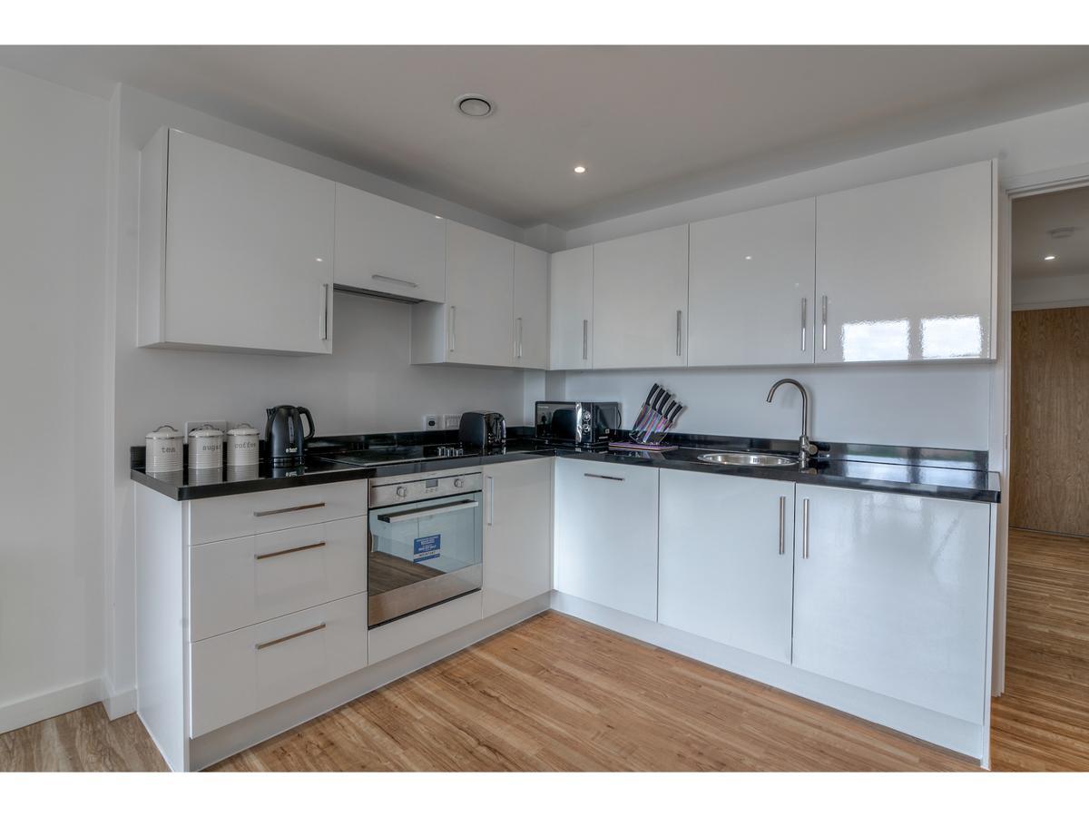 Stunning & Spacious 2br In Mediacityuk Apartment