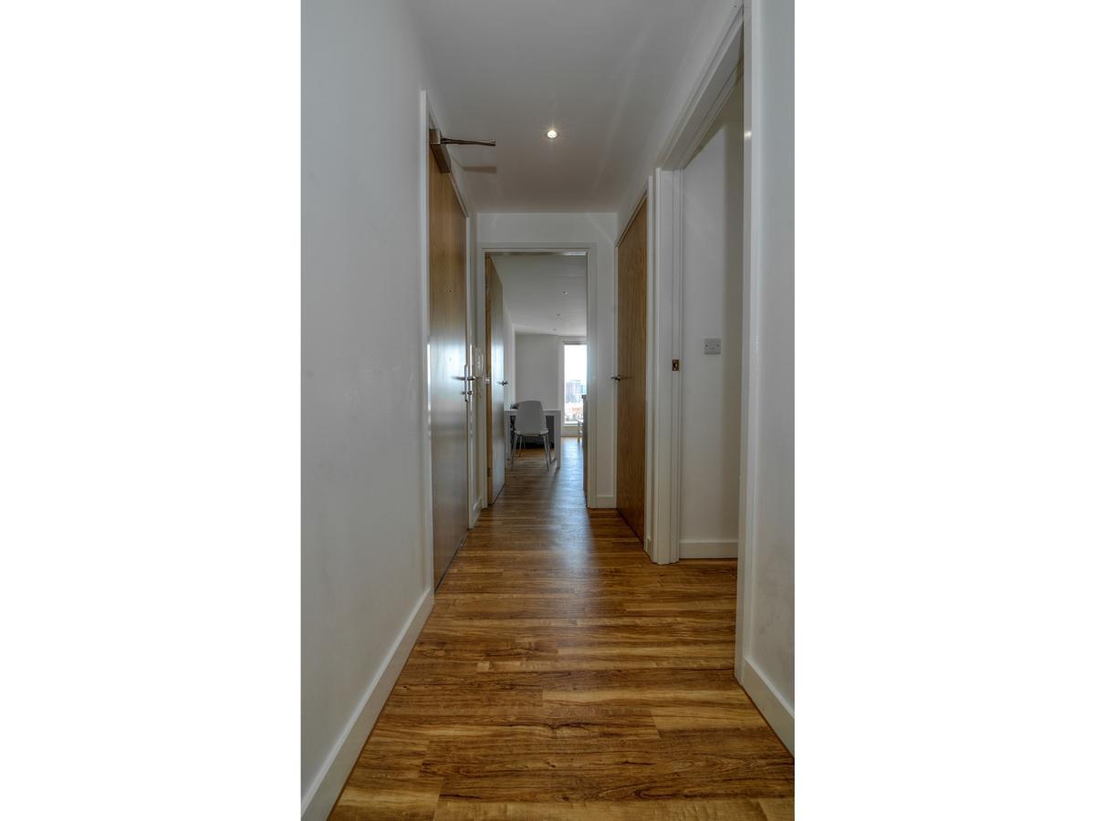 Stunning & Spacious 2br In Mediacityuk Apartment