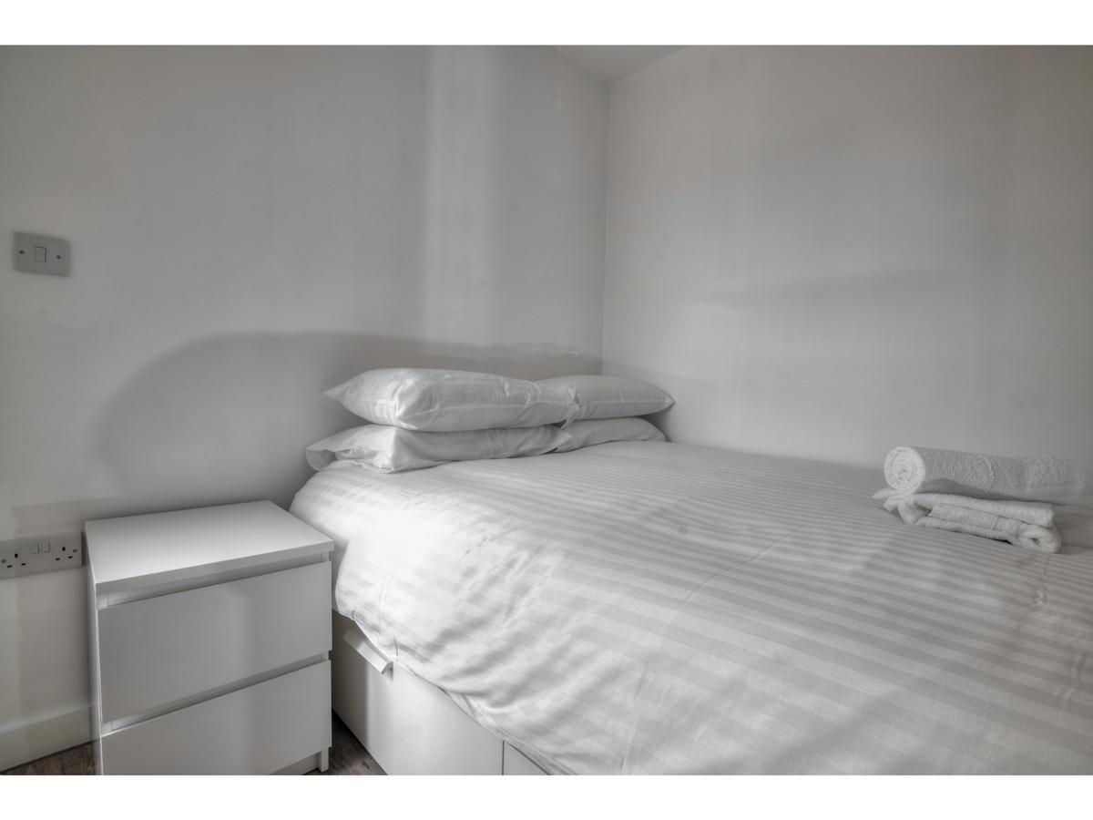 Stunning & Spacious 2br In Mediacityuk Apartment Manchester