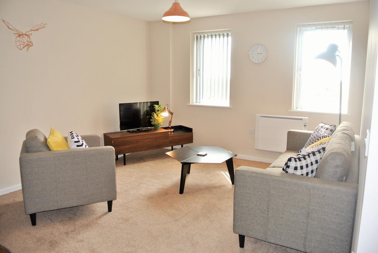 Approved Serviced Park Rise Apartment *