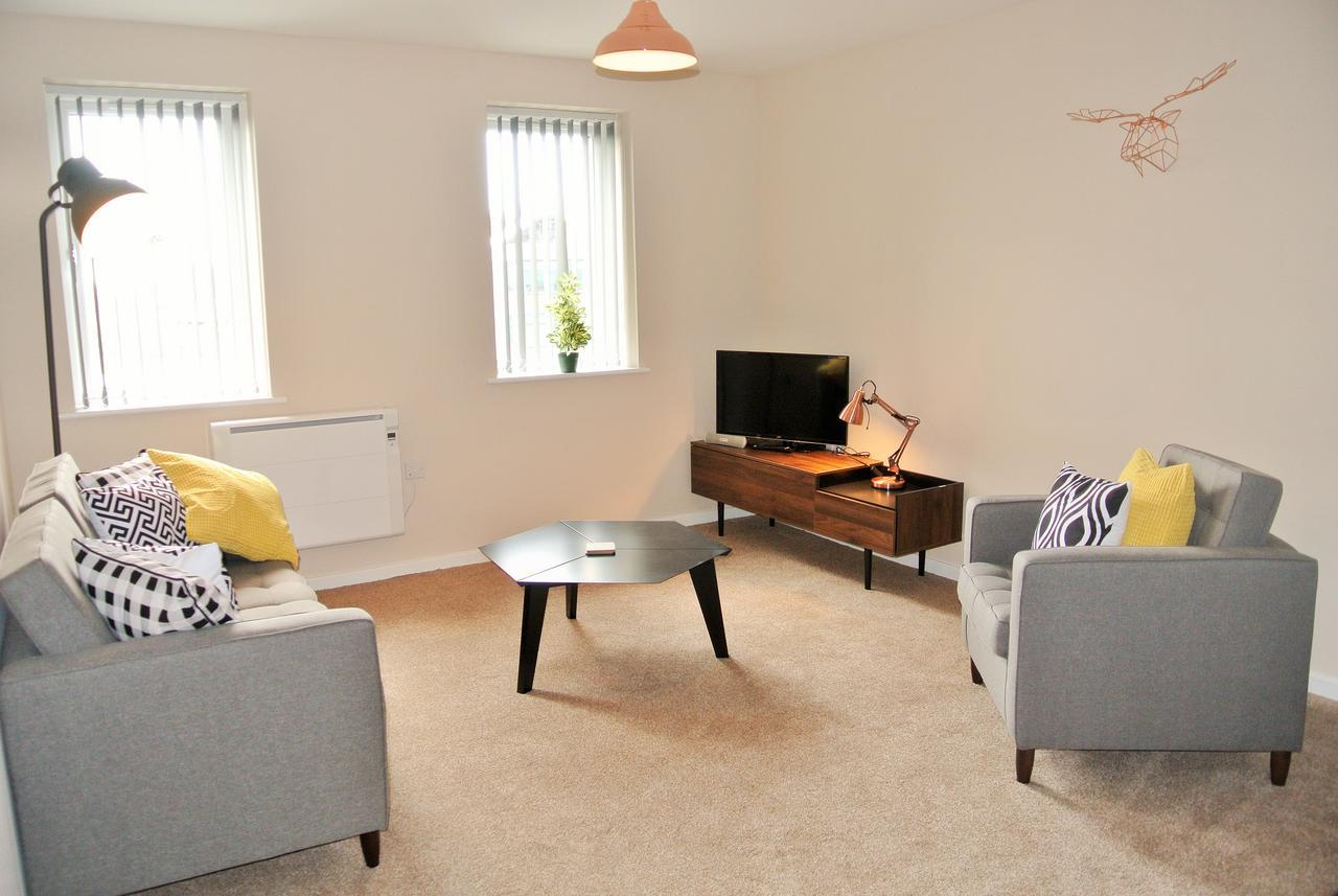 Approved Serviced Park Rise Apartment *