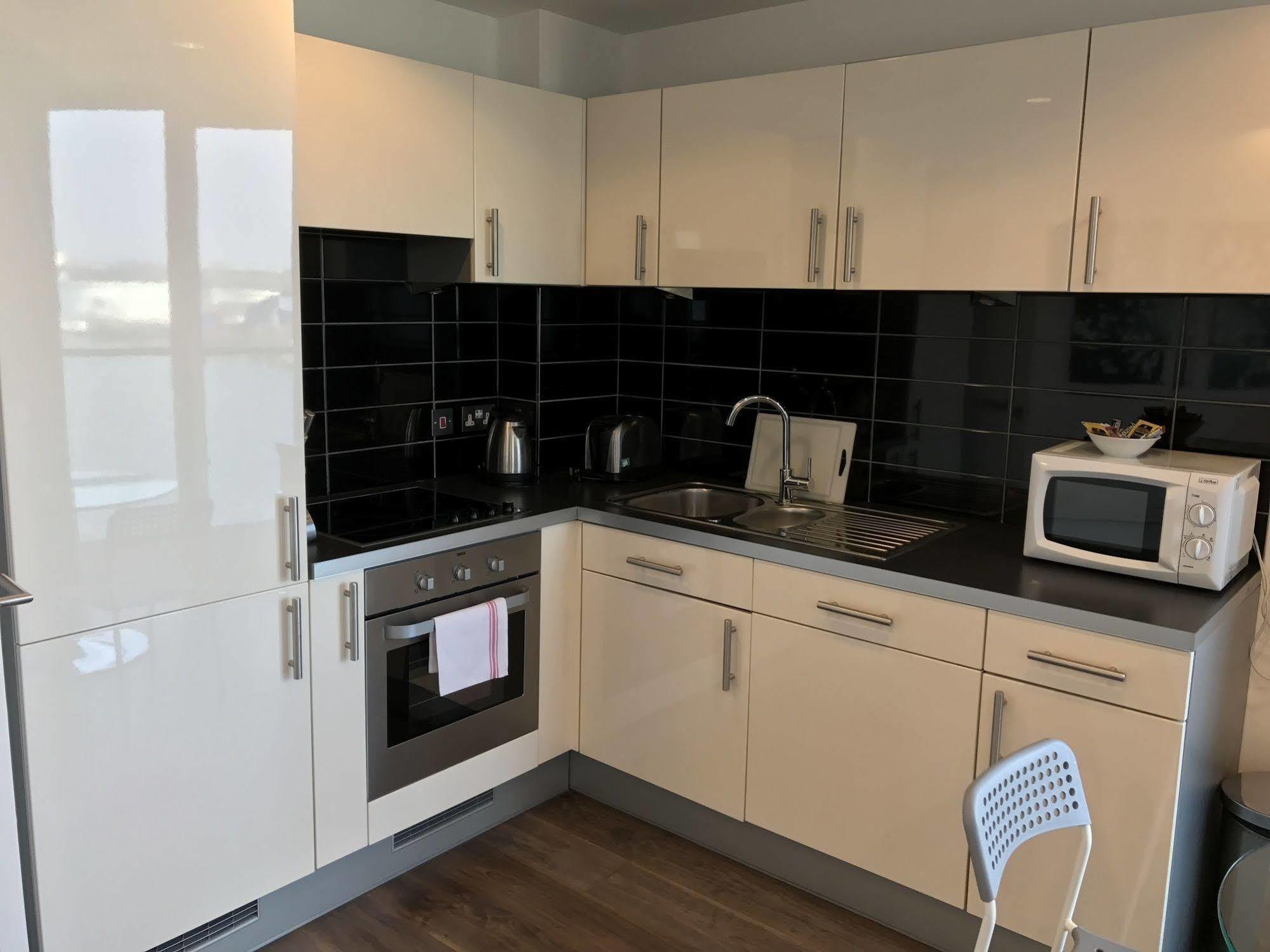 Apartment Theheart Serviced