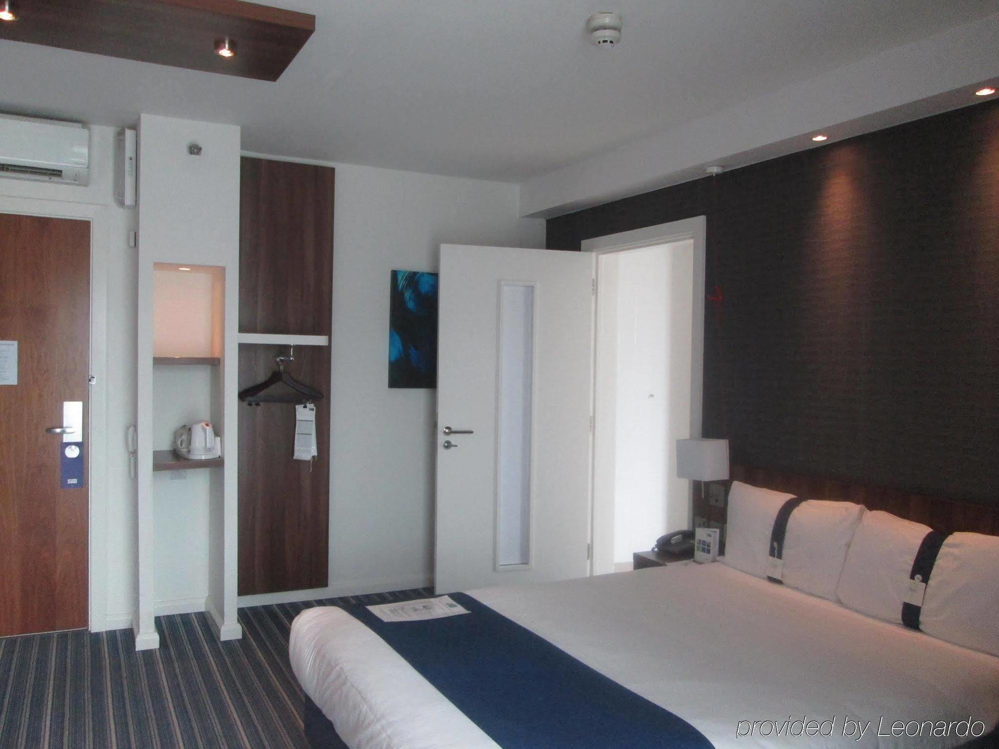 Hotel Express Centre By Ihg Manchester