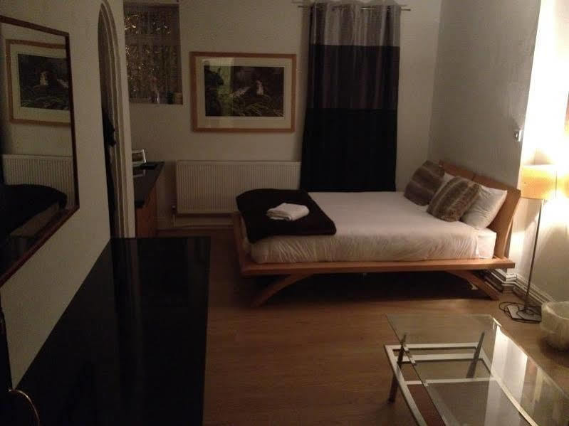 Guest house Hendham House 2*