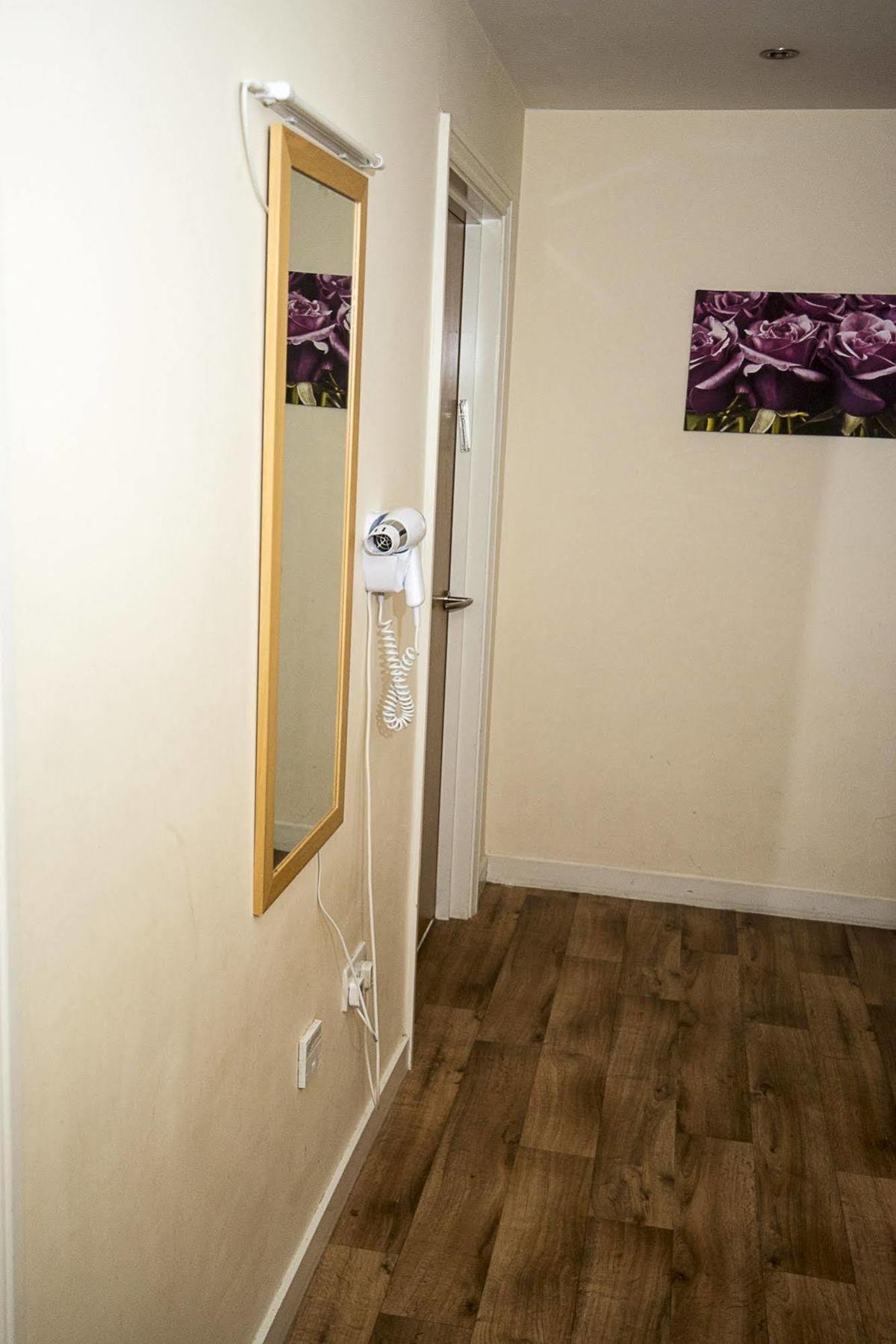 Apartment Park Hall