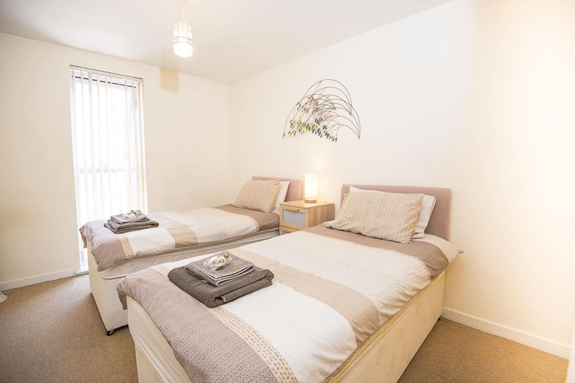 Apartment Park Hall