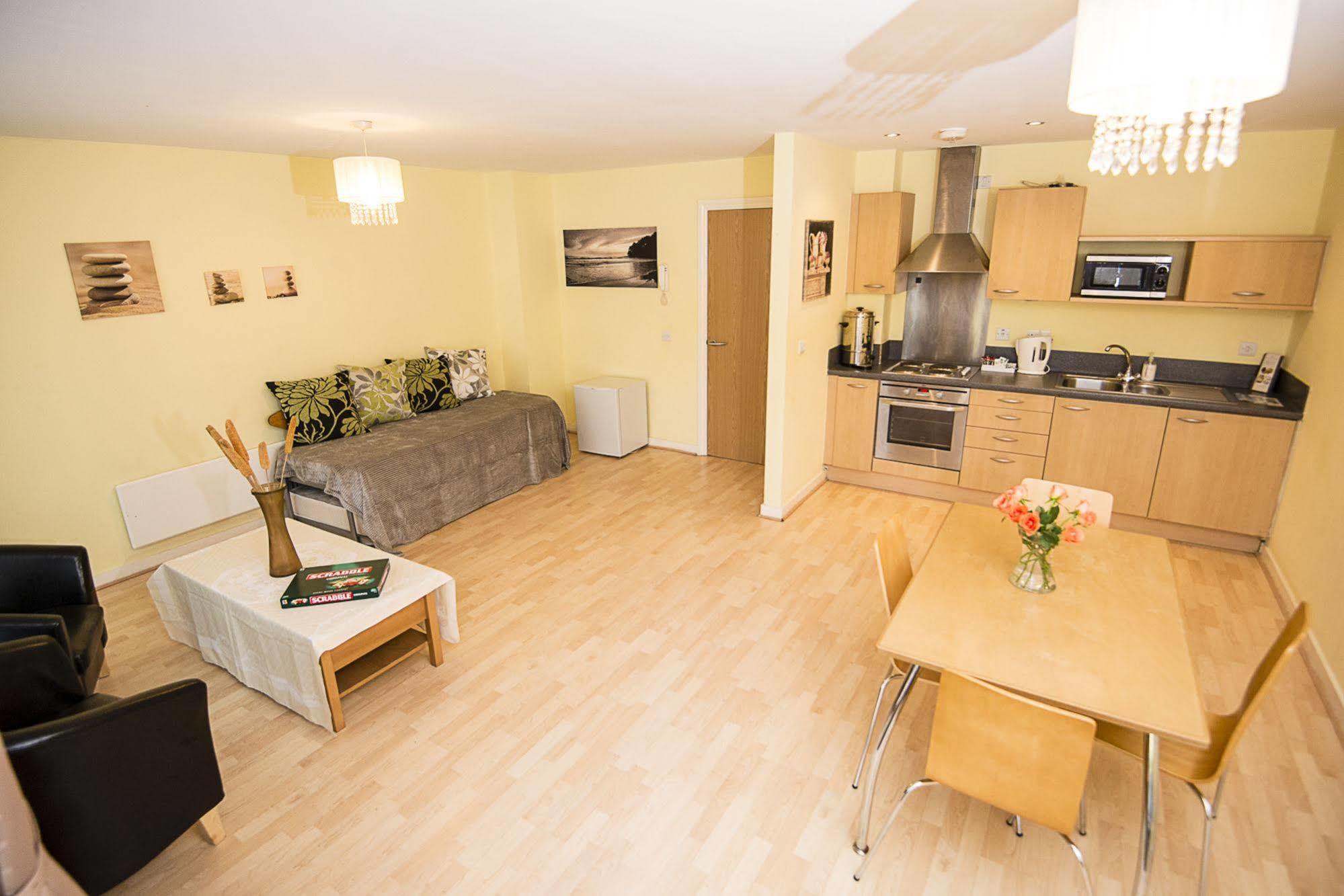 Apartment Park Hall *