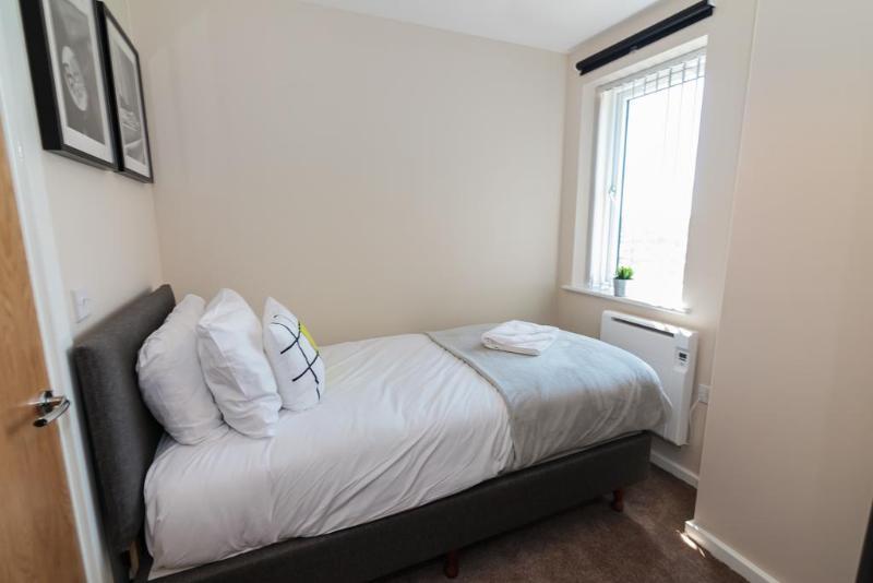 Apartment Approved Serviced Park Rise *