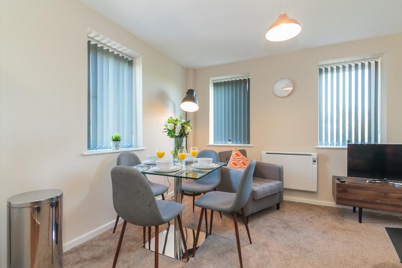 Apartment Approved Serviced Park Rise *