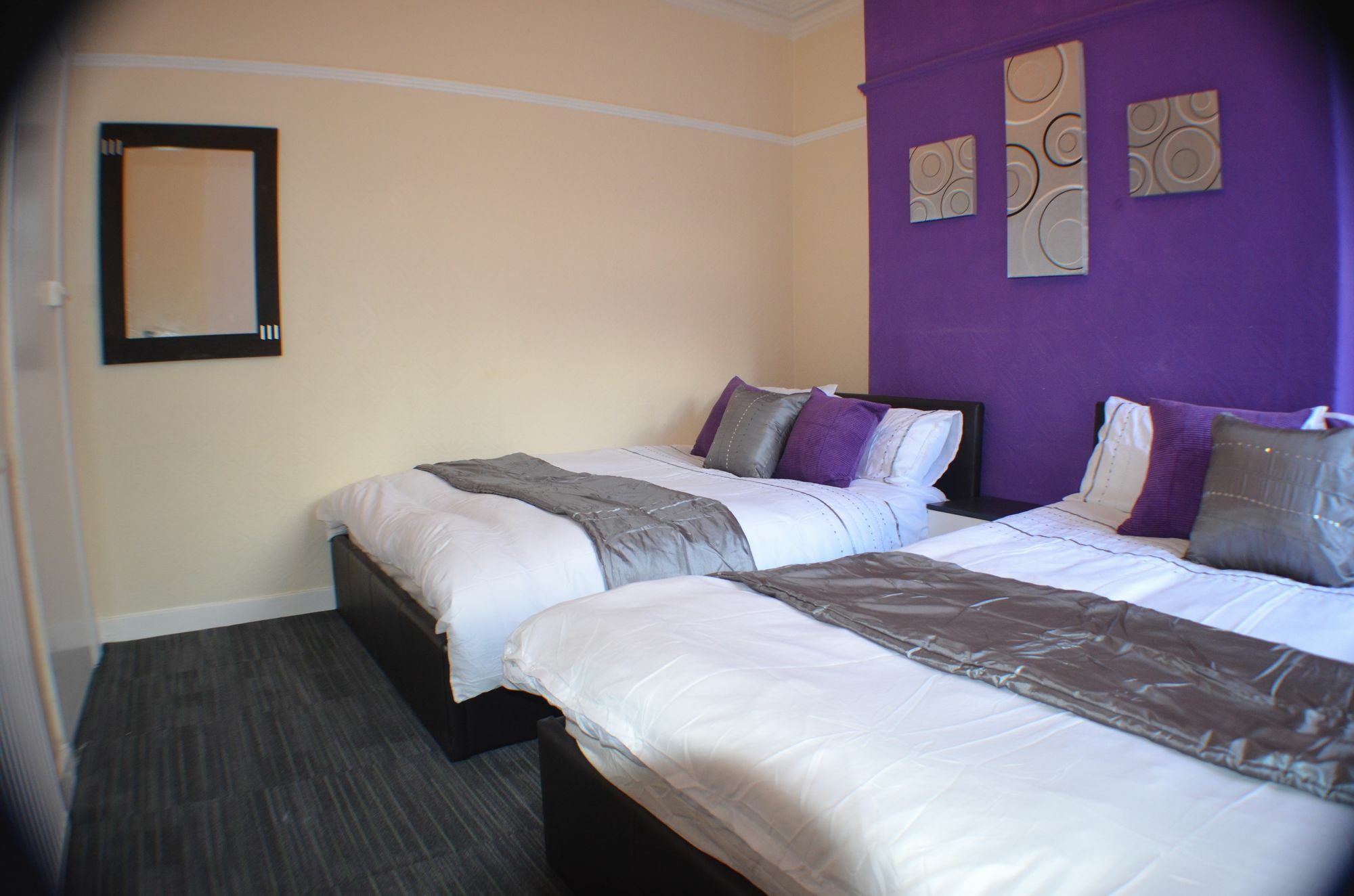 Guest house Birchfields Manchester