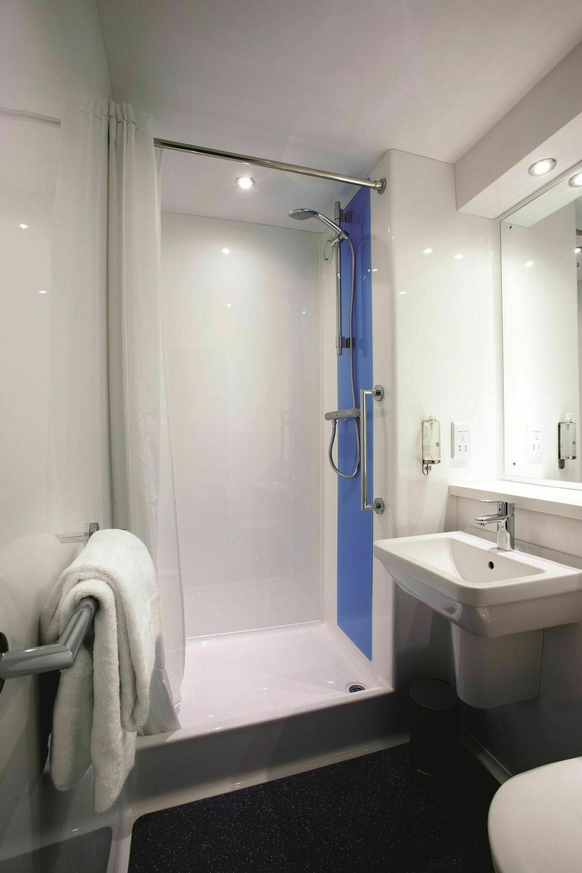 Travelodge Salford Quays Hotel Manchester