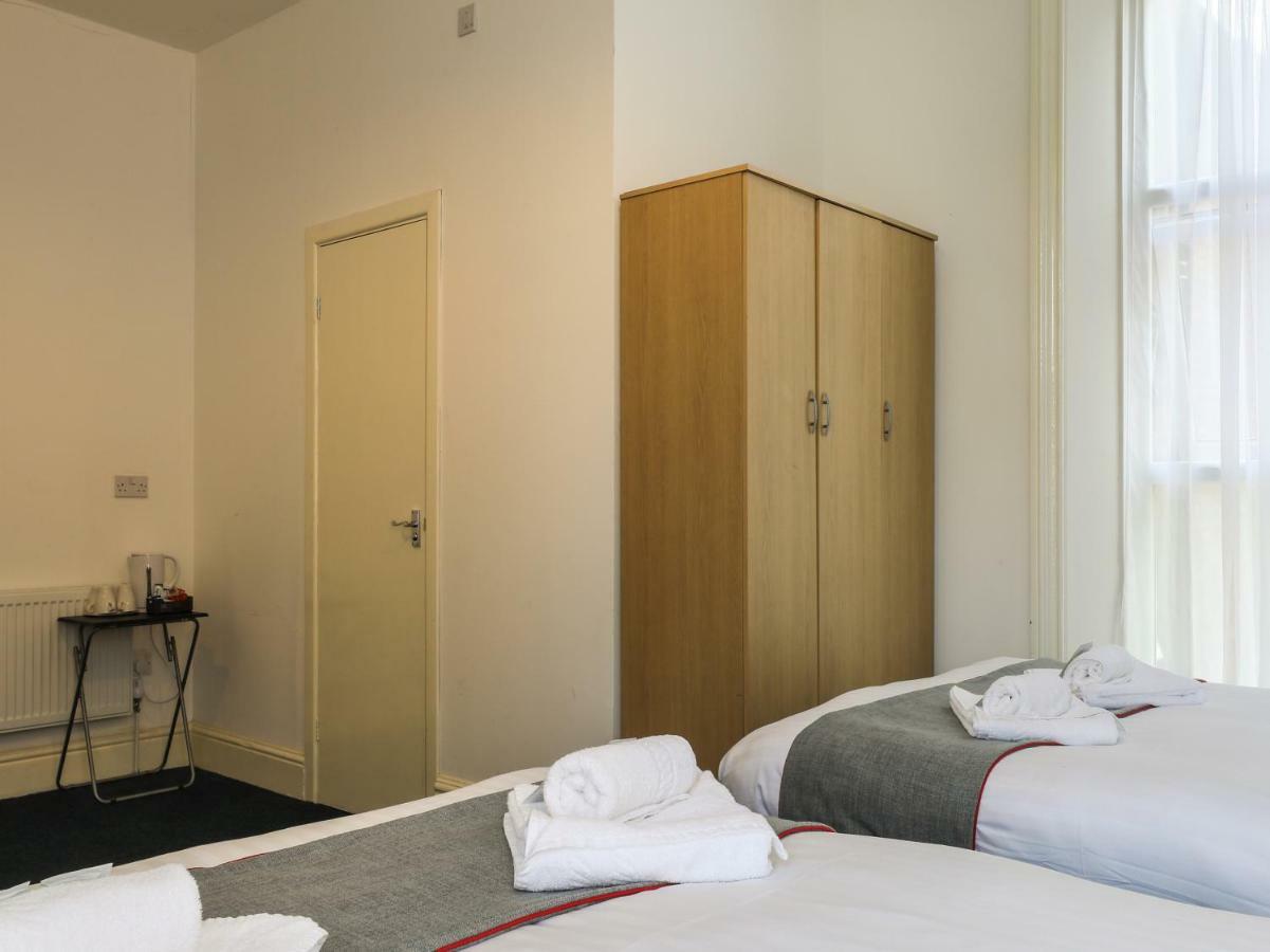 Oyo Hala Guest house Manchester