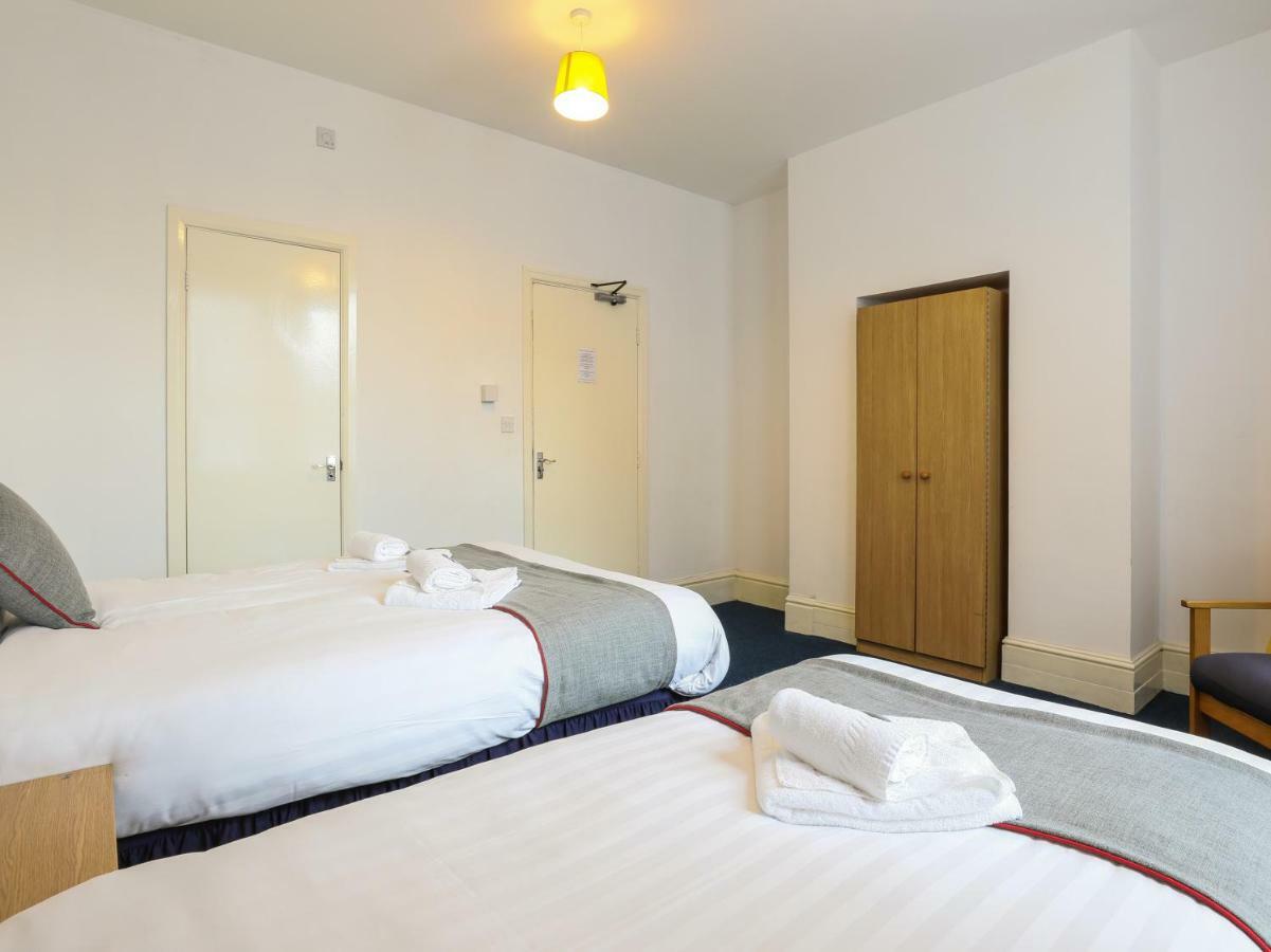 Oyo Hala 3* Manchester