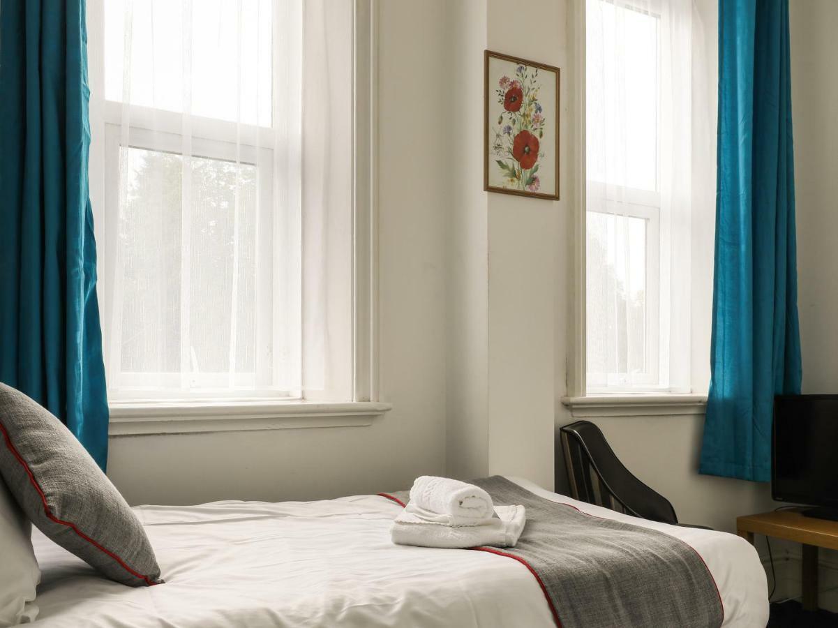 Oyo Hala 3* Manchester
