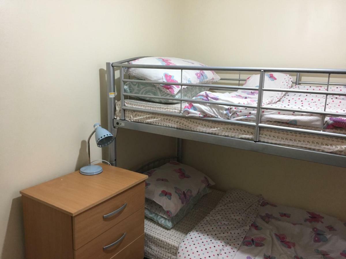 2bed New Bungalow, Central Manchester, Uk Holiday home *