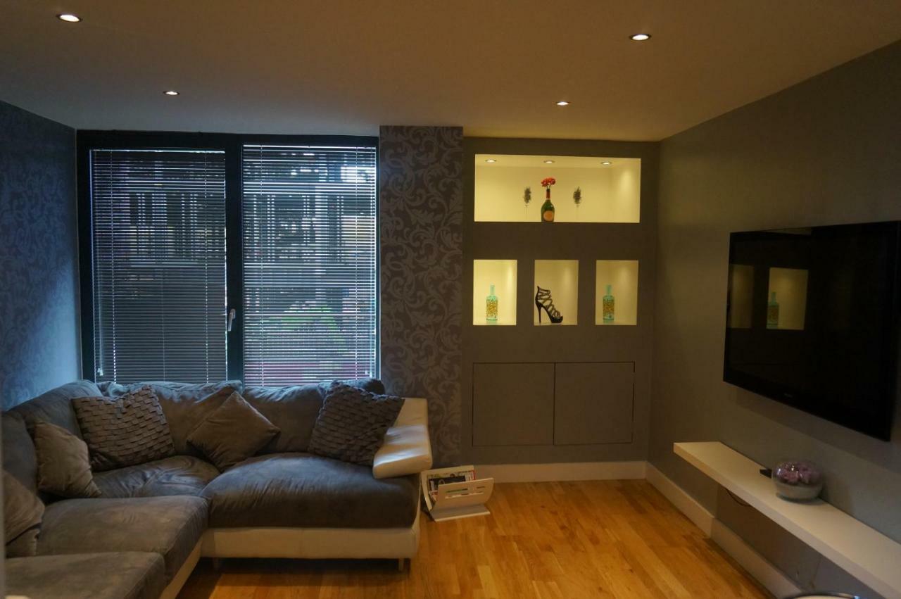 Apartment 2 Bedroom - Close To Piccadilly Train Station / Edge Of The Northern Quarter Manchester