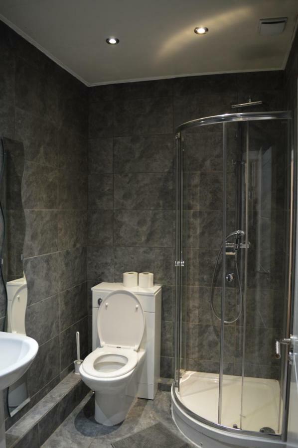Spacious Shude Hill With Balcony Manchester