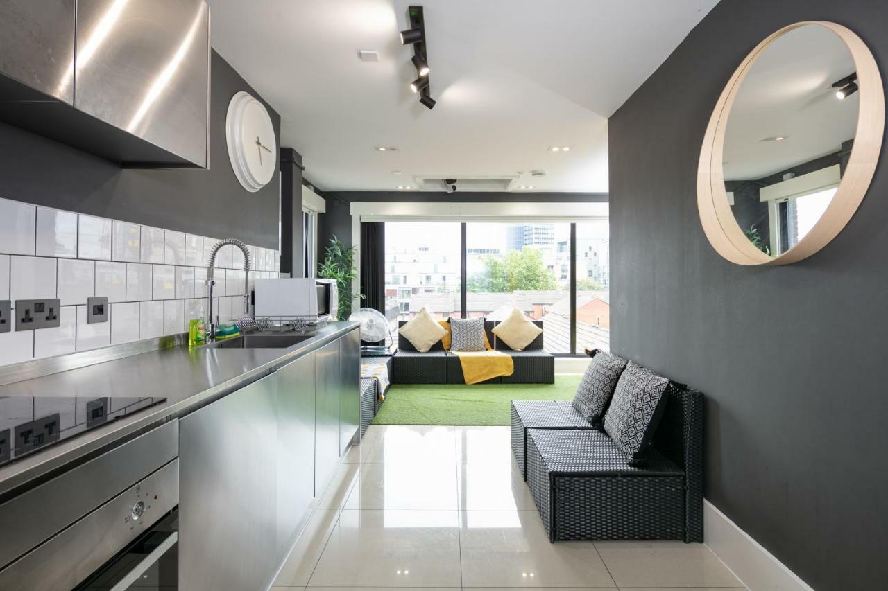 Manere Group - Tib Street Apartment *