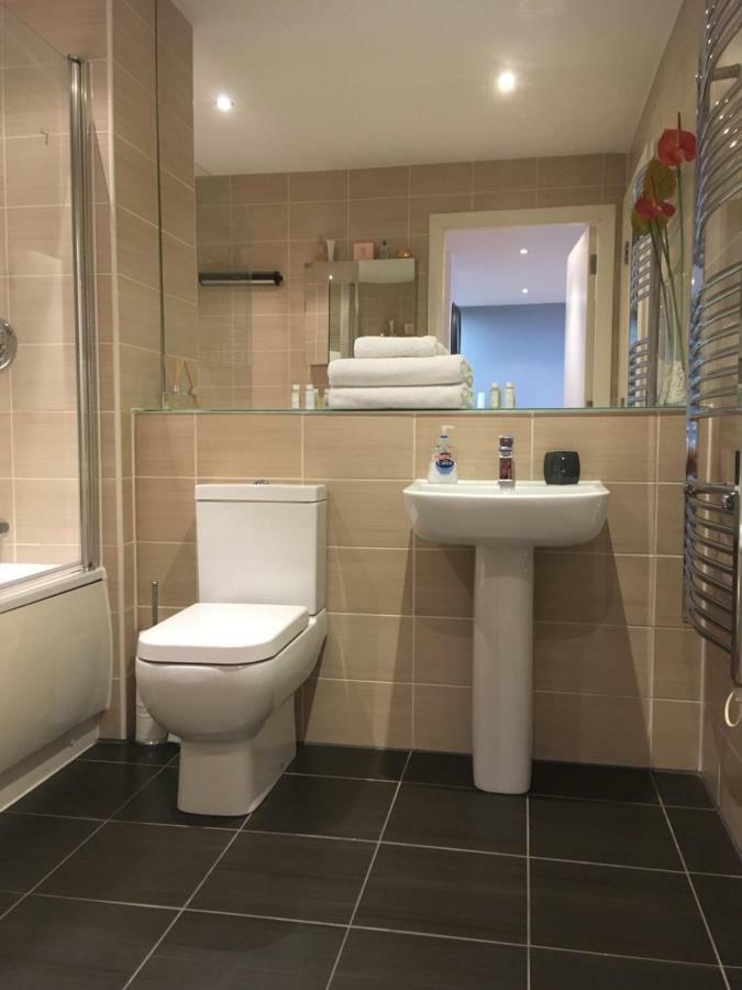 2 Bedroom - Close To Piccadilly Train Station / Edge Of The Northern Quarter Apartment Manchester