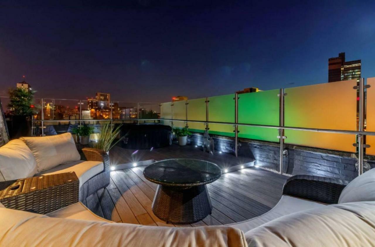 Apartment Swan Street Penthouse With Rooftop Terrace