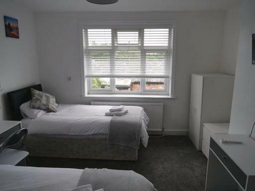 Elsham Gardens Homestay Manchester