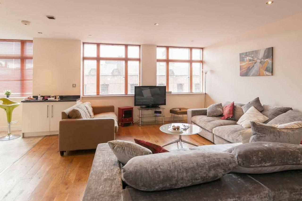 Apartment Penthouse With Rooftop Terrace *