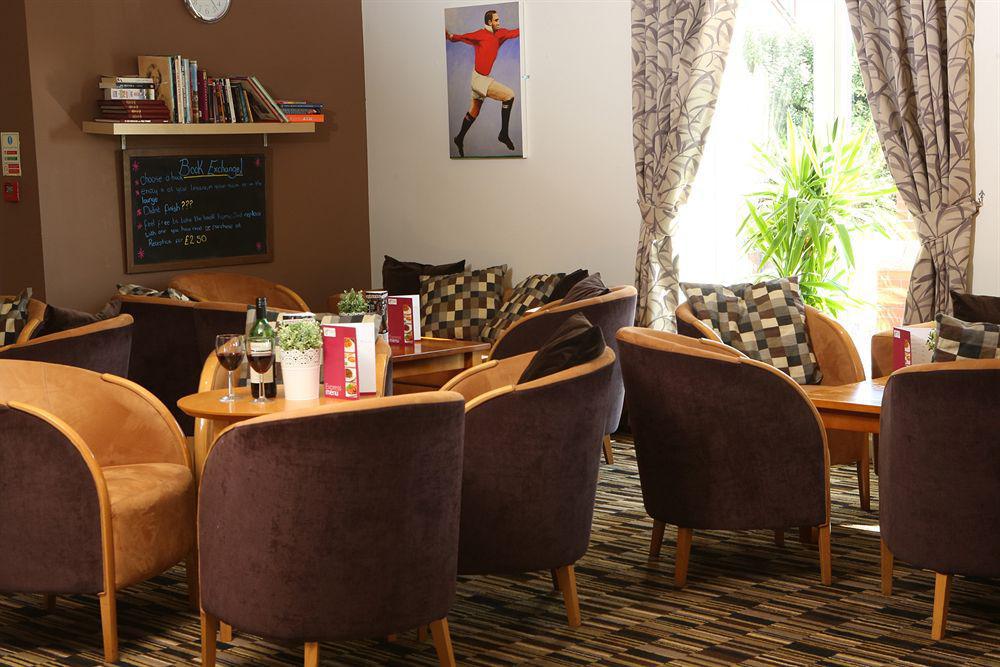 Express East By Ihg Hotel