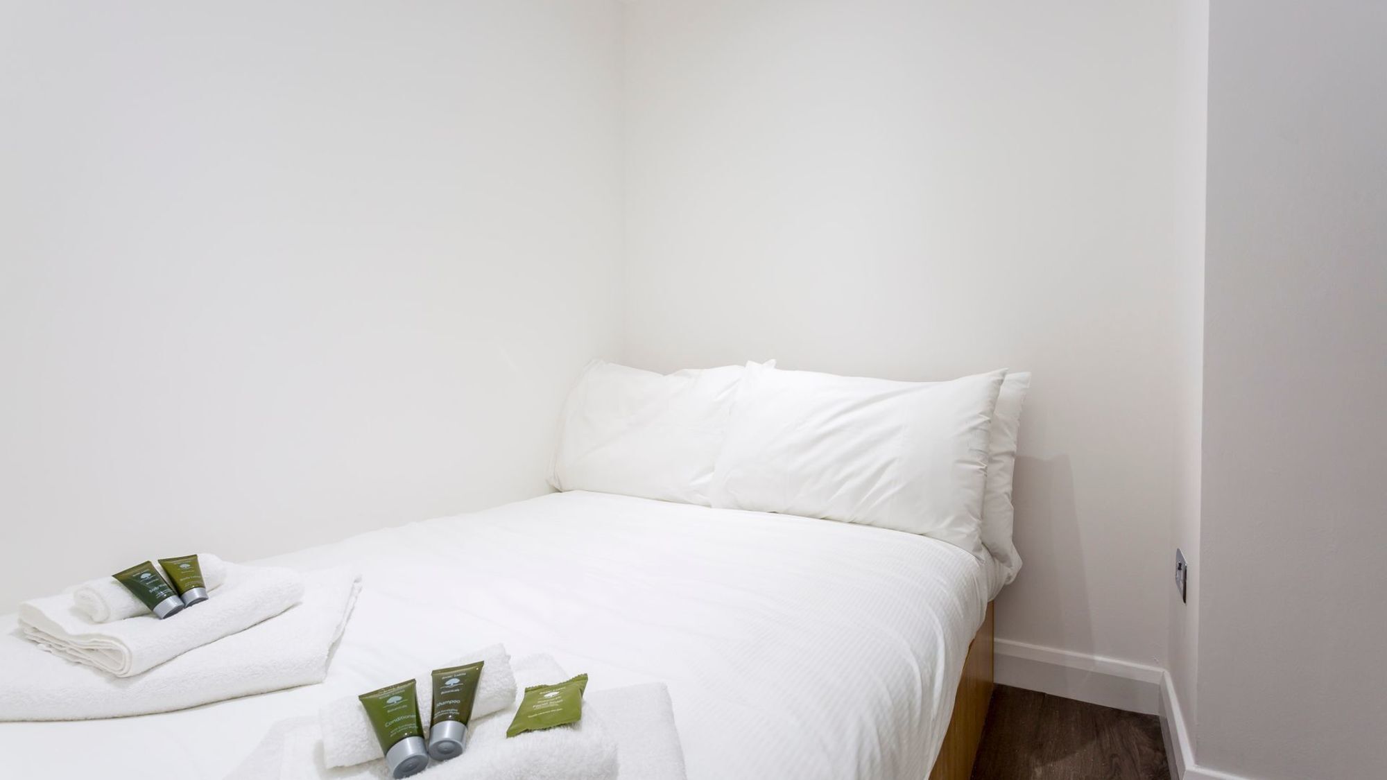 Apartment Fantastic New In *